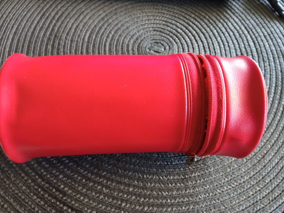 Чаша с бързоварче и калъф.