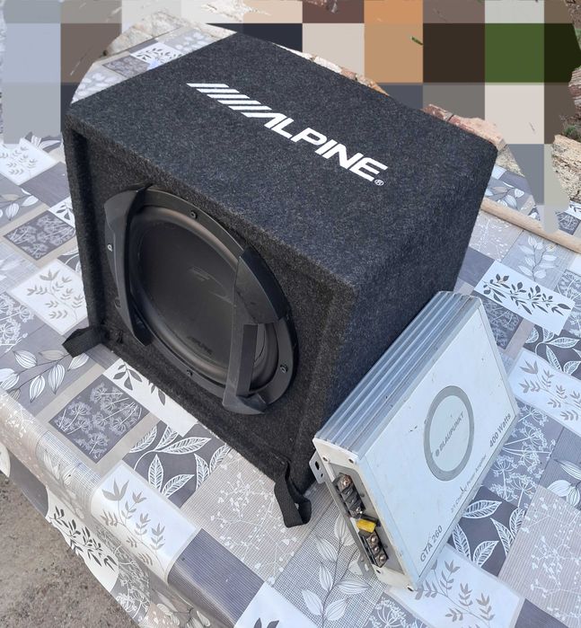Комплект бас каса Alpine + усилвател Blaupunkt