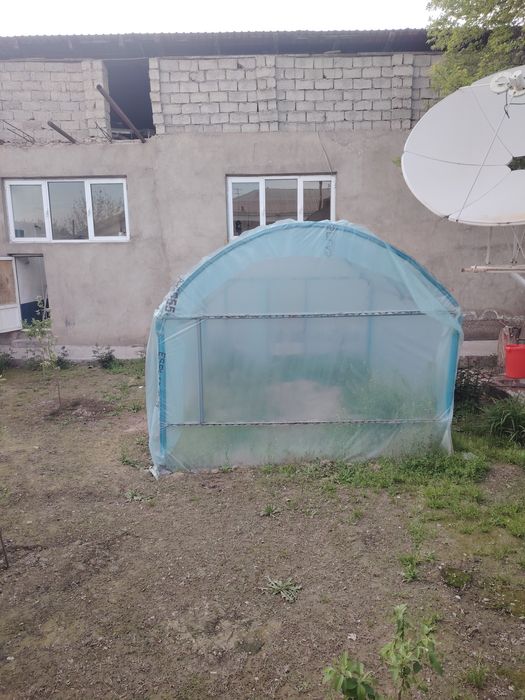 Парник сотилади узимники