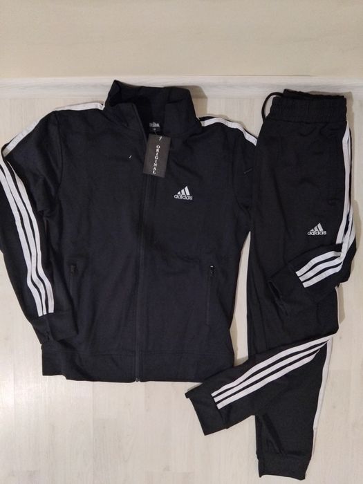 Treninguri dama Nike si Adidas de primăvară/vara.