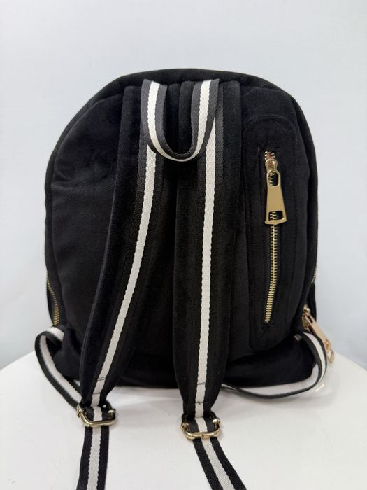 Bjällra of Sweden черна кадифена малка раничка