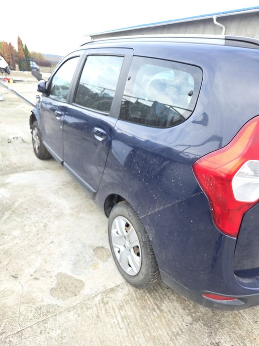 Vand intreg sau dezmembrez Dacia Lodgy