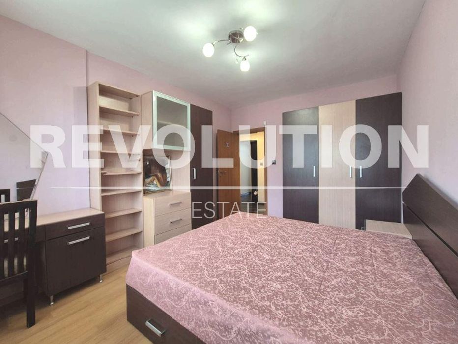 Дава се под наем Тристаен апартамент в Варна, Цветен квартал - 95 кв.м за 665 € - Снимка #2