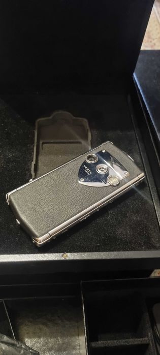 Vertu Constellation T