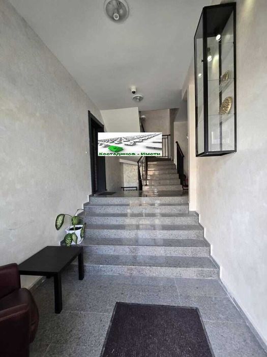 Дава се под наем Тристаен апартамент в Пловдив, Беломорски - 70 кв.м за 612 € - Снимка #13