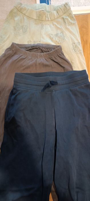 Четири чифта панталони за 10-12 години. 146 и 152 см височина. Марка H