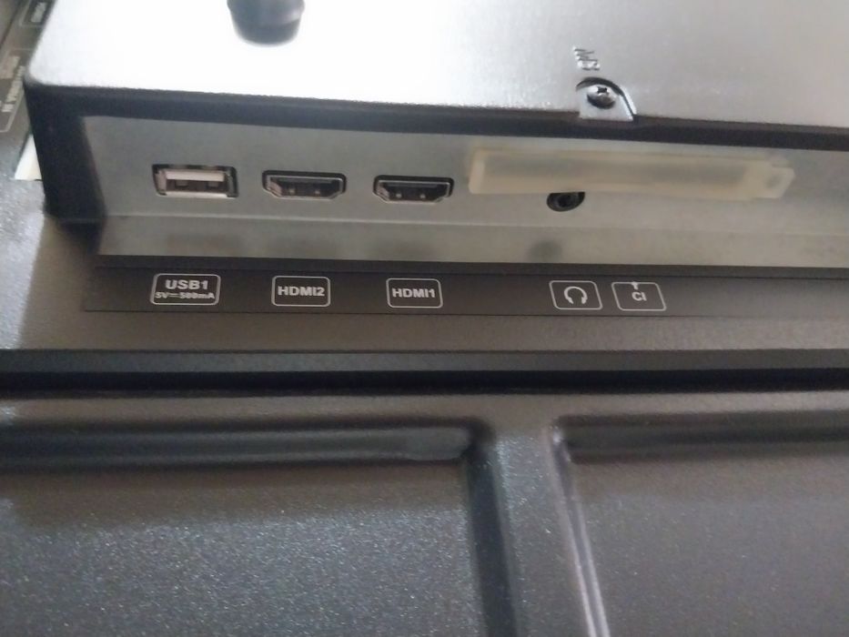 Большой 4К смарт телевизор AVA 140см