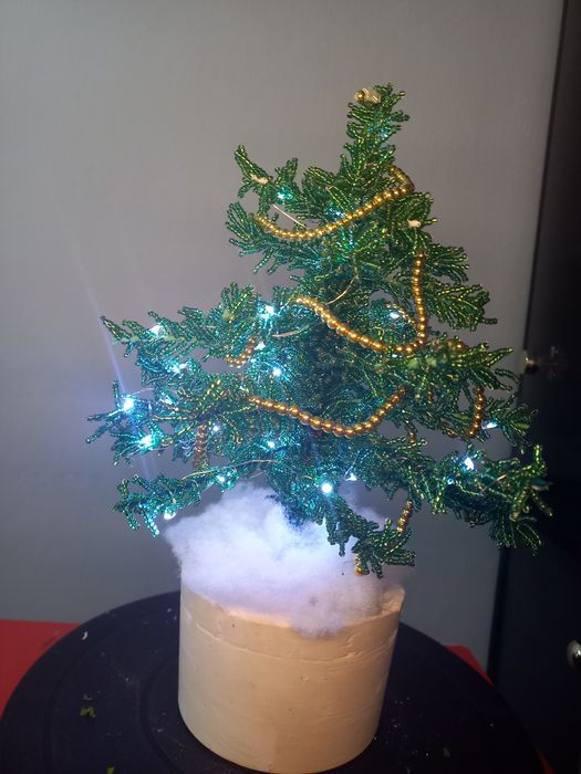 Продам дерево из бисера