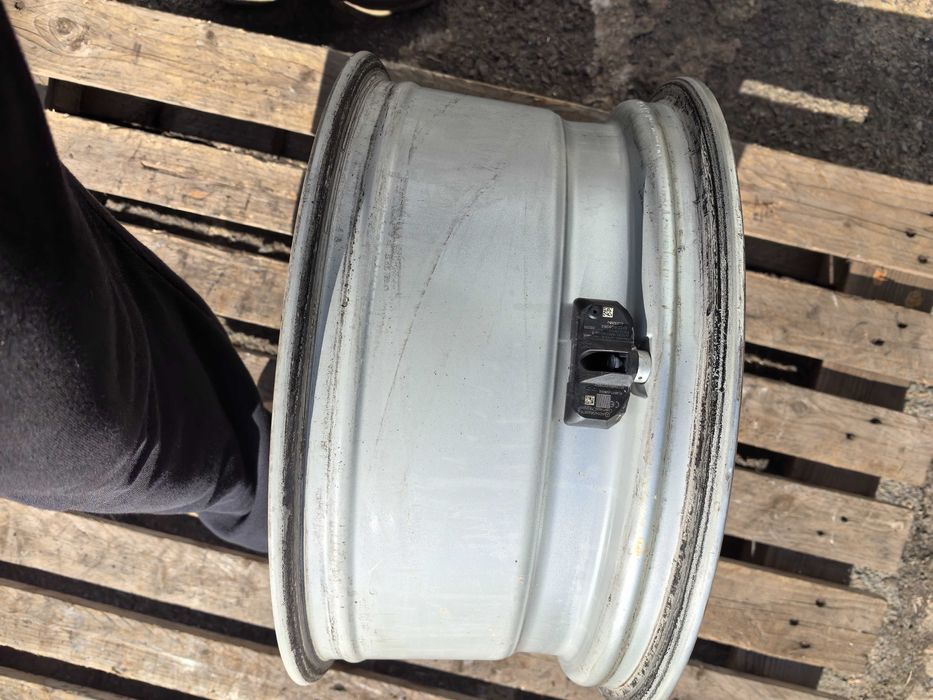 17 цола 5 х 112 мм Мерцедес Ес Класа 221 Купе - 8 Инча / ЕТ 43