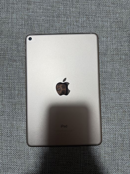 Продам iPad mini 5