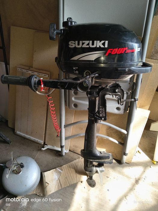 Motor barca Suzuki