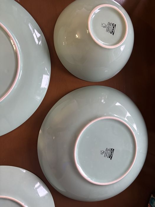 Посуда IKEA ( тарелки, бокалы)