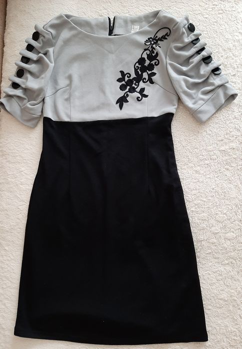 Платья и блузка новые и б/у