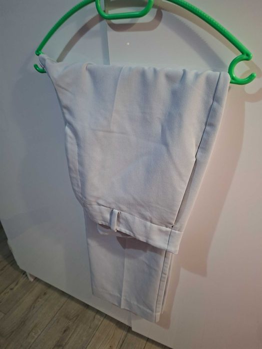 Панталон в цвят светло синьо, размер XL