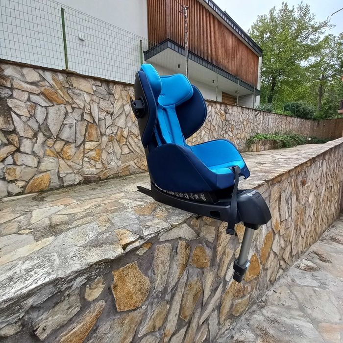 Столче за кола ISOFIX RICARO Optiafix за деца с тегло между 9и 18 кг.