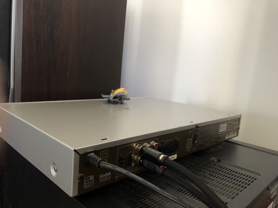 Denon DVD 550 SD - calitate audio-video superioara, design compact