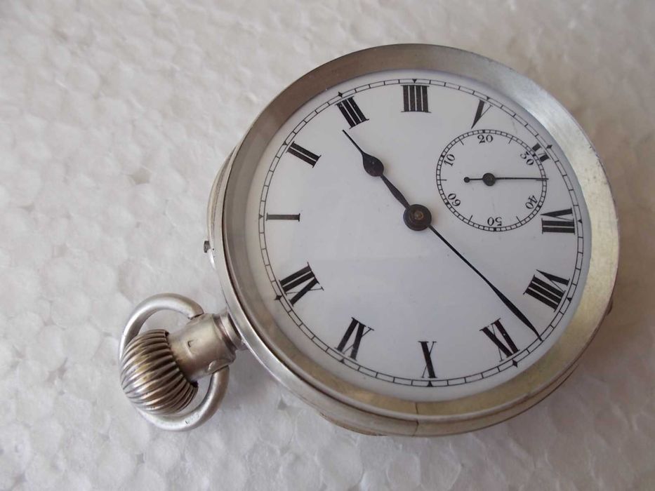 швейцарски джобен часовник PHENIX