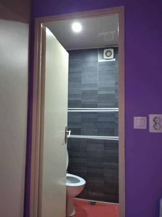 Дава се под наем Двустаен апартамент в Панагюрище - 70 кв.м за 56.61 € - Снимка #1