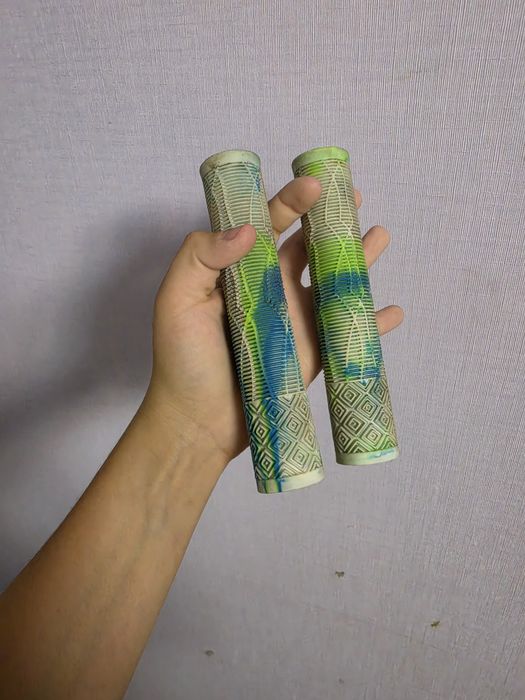 Грипсы             .