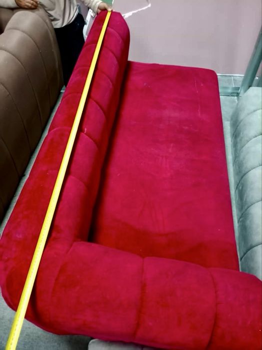 Продам диваны…..