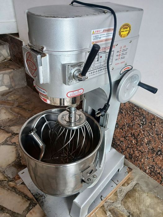 30litrli Mikser sotiladi