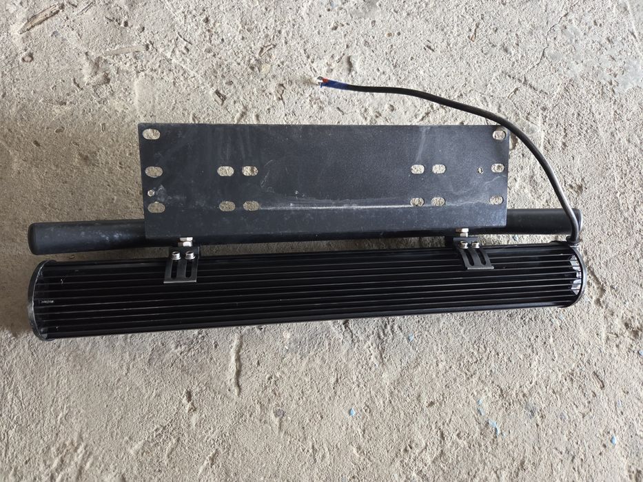 Vând ledbar + suport