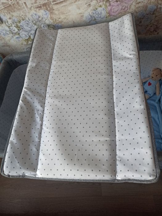 Продам детскую кроватку