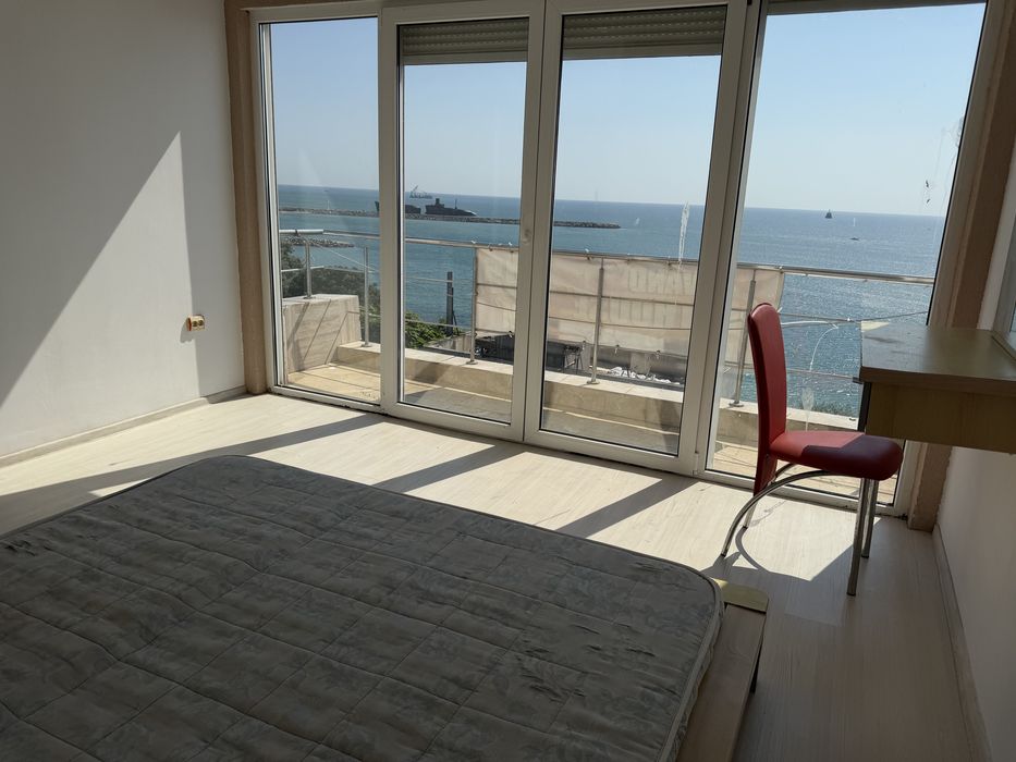 Apartament Costinesti vedere frontala la mare cu parcare