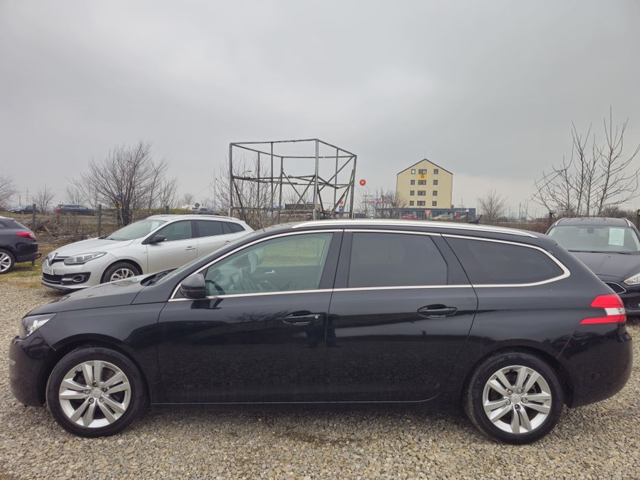 Peugeot 308 1.6d Euro6 Panoramic Navigatie