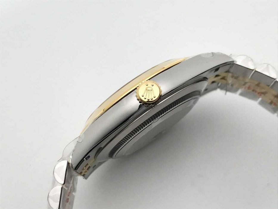 Rolex Datejust 41 – жълто злато, бял циферблат, Jubilee гривна – реални снимки