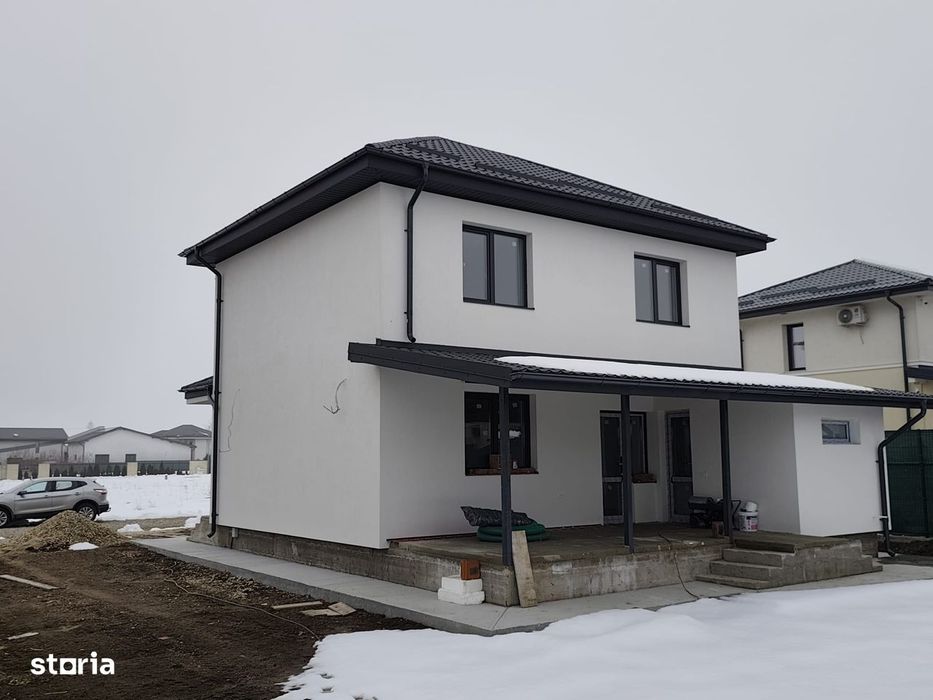 FARA COMISIOANE casa cu 4 camere 3 bai P+1+pod terasa cam tehnica beci