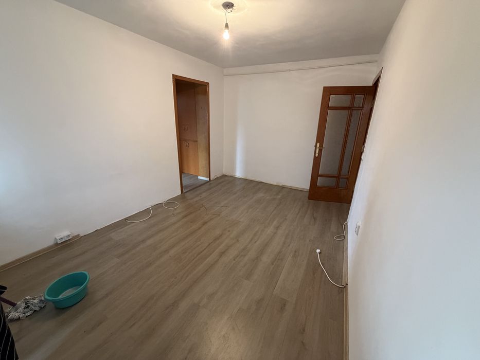 Apartament 3 camere- Militari
