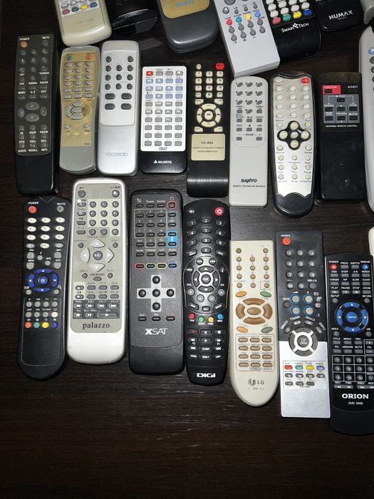 Telecomenzi diverse aparaturii