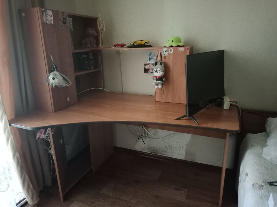 Стол письменный б/у