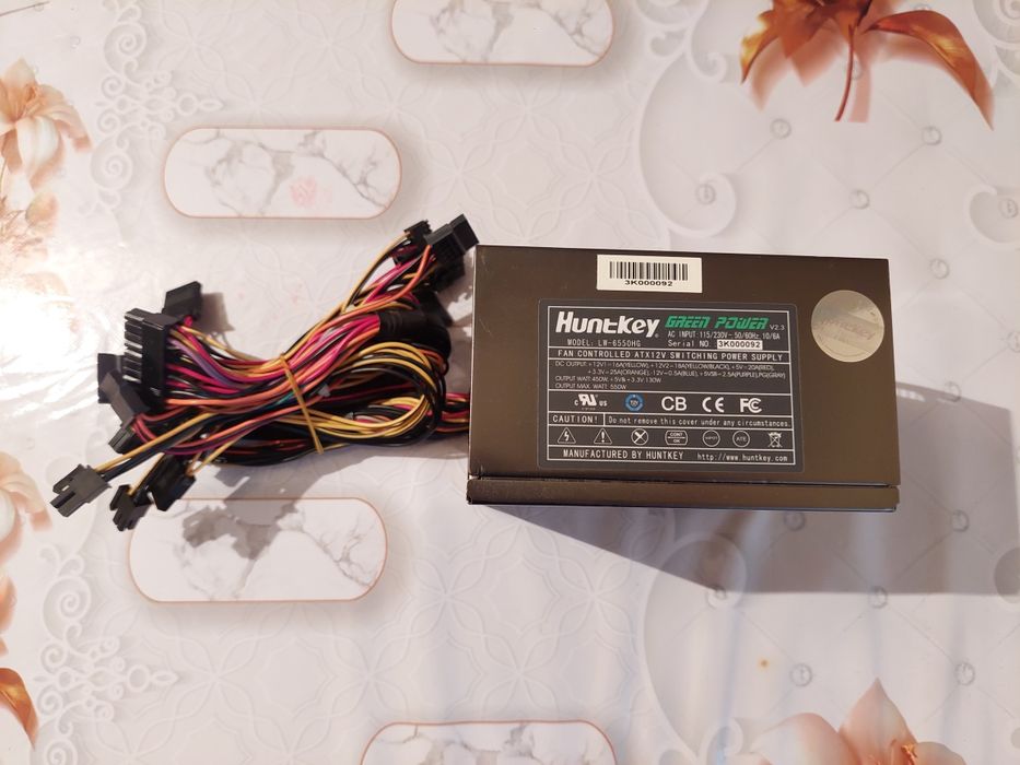 Продам блок питания HuntKey 550W