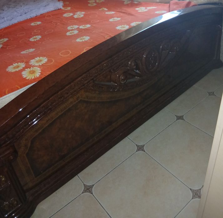 Продам кровать двухспальная