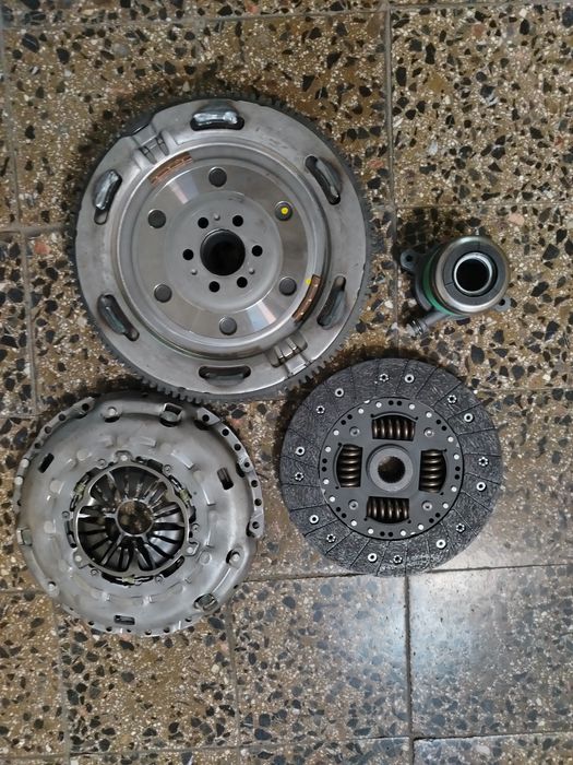 Set ambreiaj cu masa dubla VW Amarok