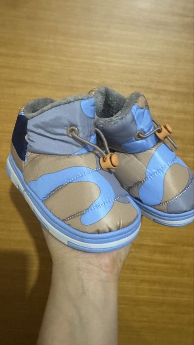 Дутыши детские. Ботиночки , пинетки , тапочки