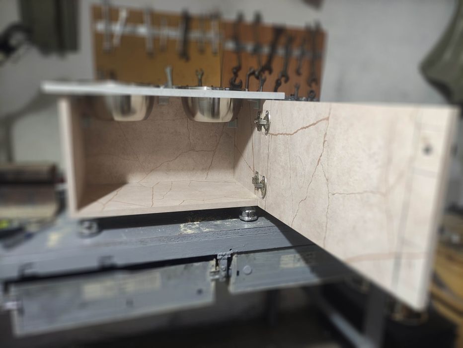 Подставка мисек для собак