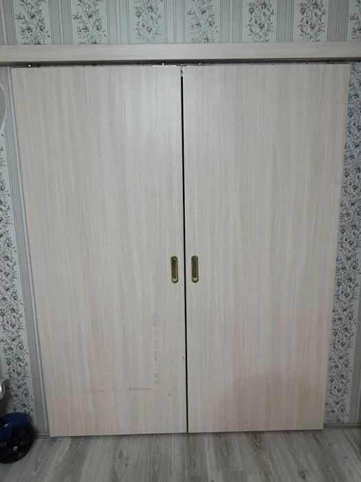 Продам двери от застройщика