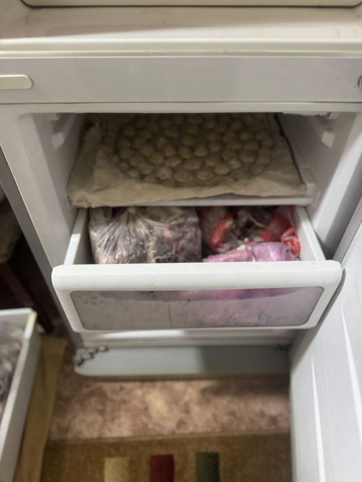 Срочно!Продам холодильник LG