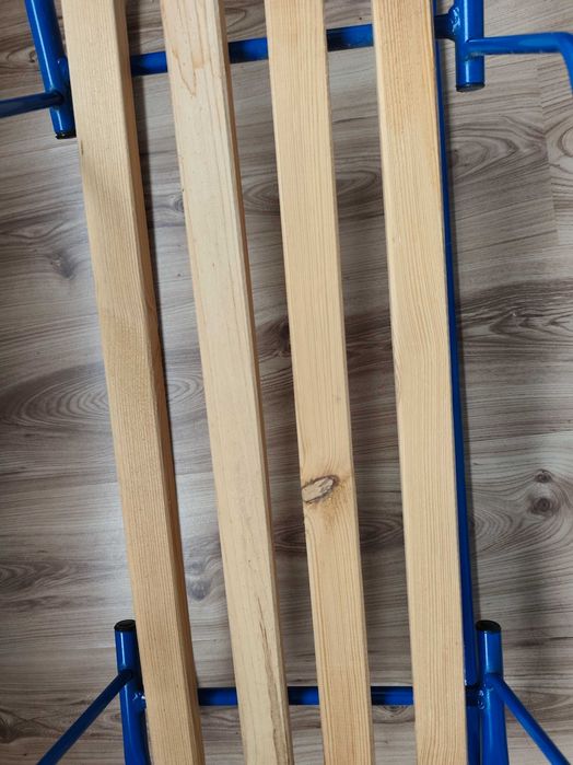 Ретро дървена шейна