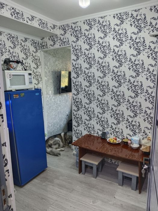 Срочно продаю однокомнатную кварт в бывшем общежитии