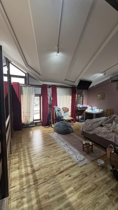 5 соток участок, 2 эатажа с бассейном