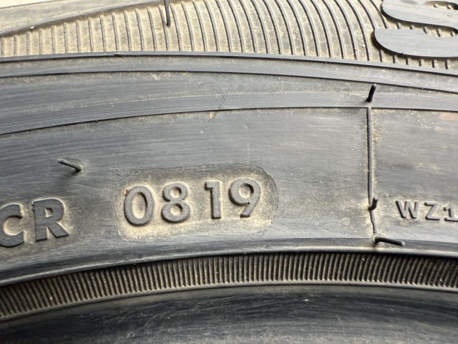 235 55 R18 Одиночная шина. Шины