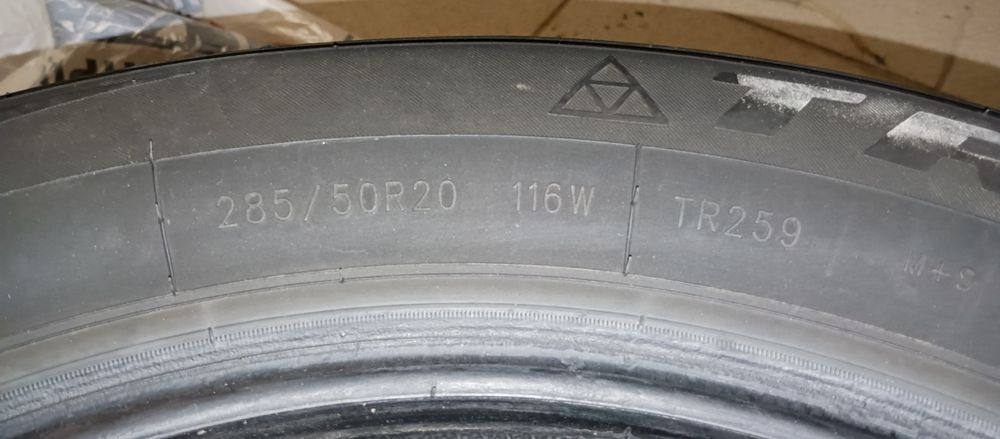 Продам шины б/у состояние хорошееее