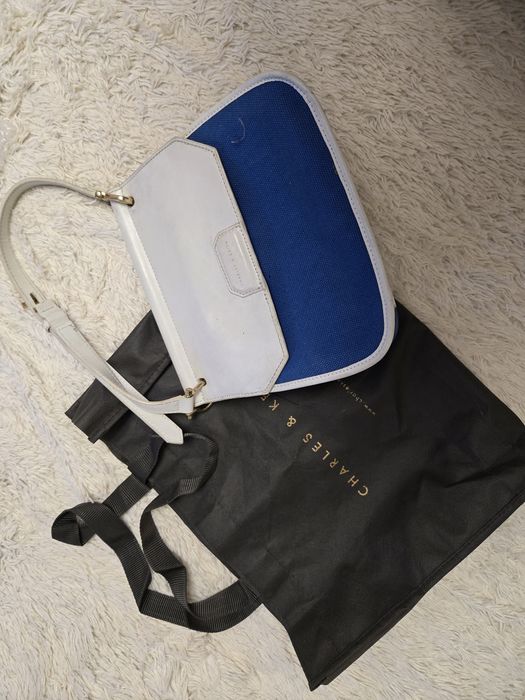 Сумка Charles Keith