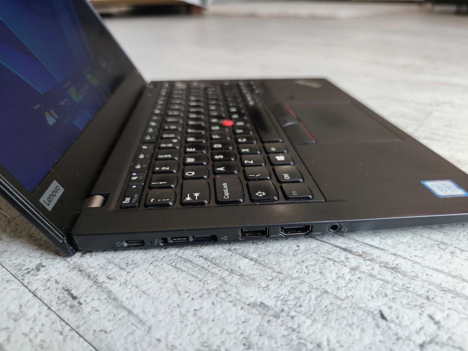 Лаптоп Lenovo ThinkPad X390 13" i5-8265U / 8GB RAM / 256GB NVMe