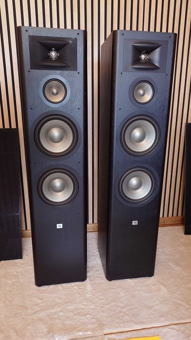 JBL Studio 290  1000 €