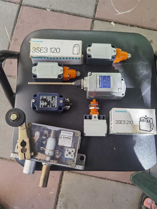 Difuzoare,microfoane,relee,limitatoare